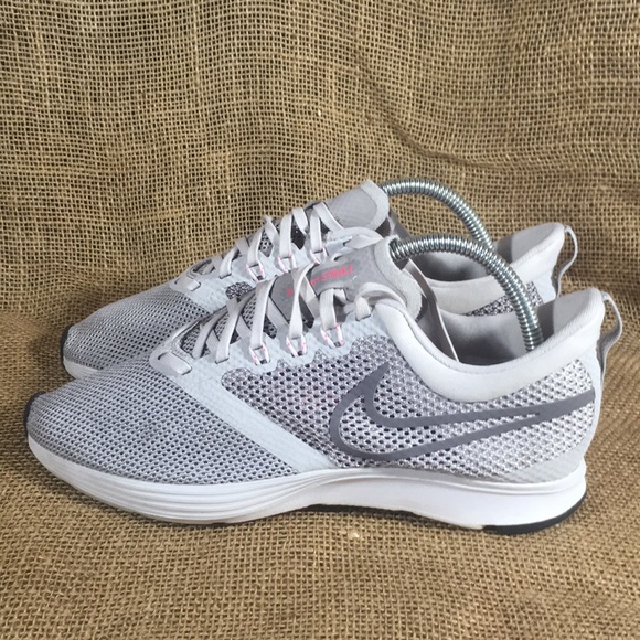 Nike Zoom Strike Mesh Running Shoes Gray